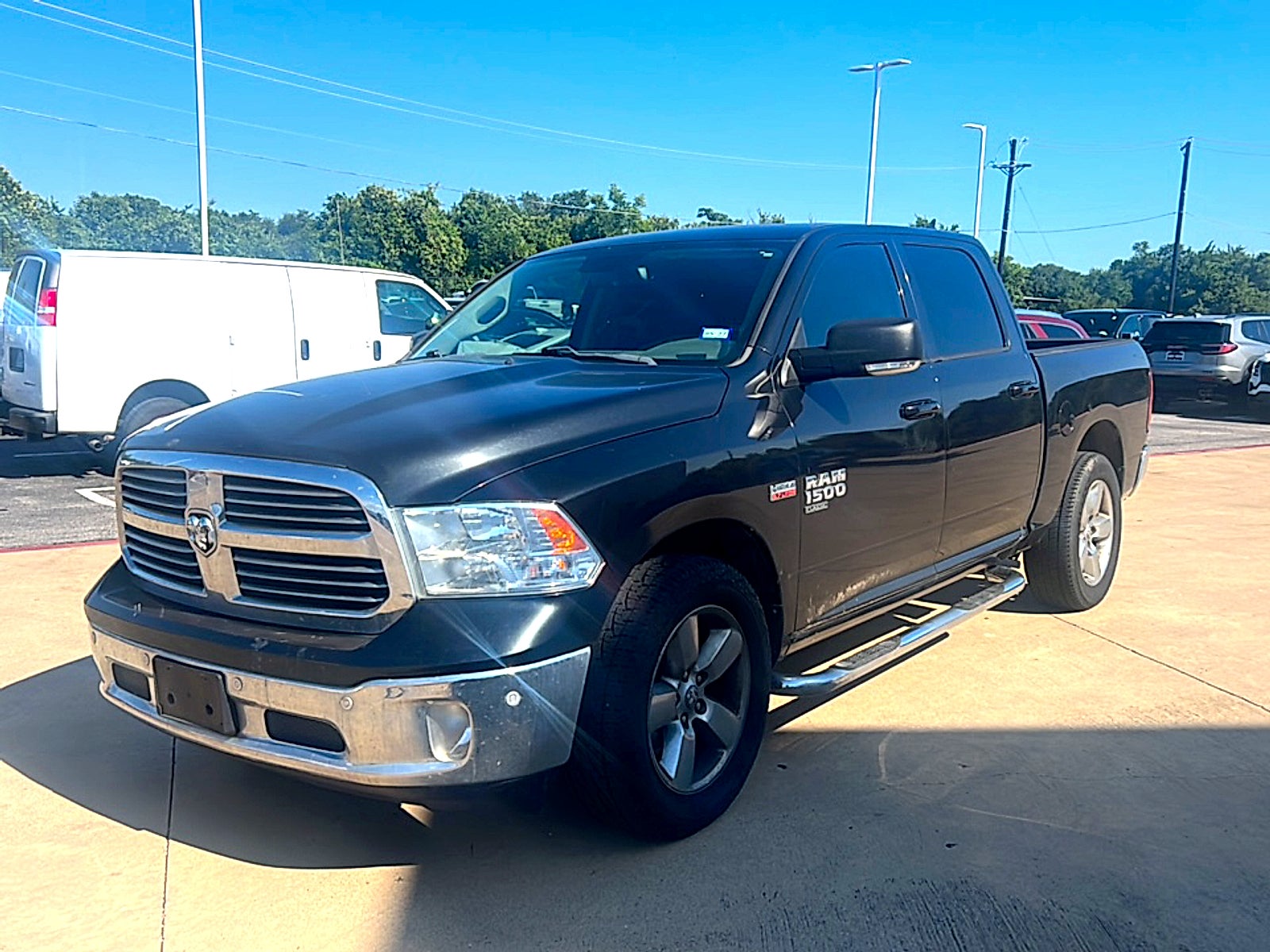 ram ram 1500 classic 2019 1C6RR6LT3KS521718 image ram ram 1500 classic 2019 1C6RR6LT3KS521718 image